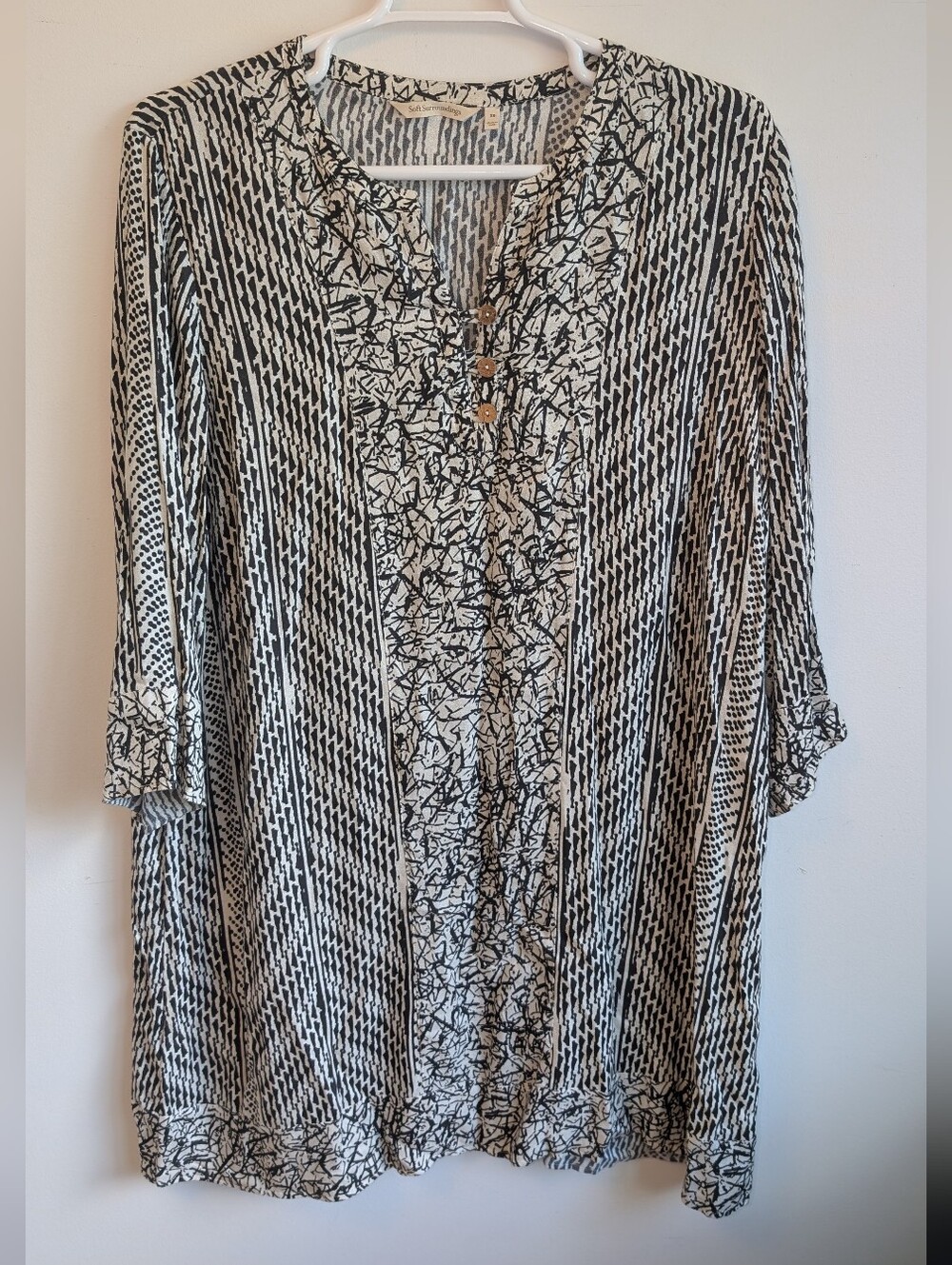 Soft Surroundings Black and White Patterned Tunic Top